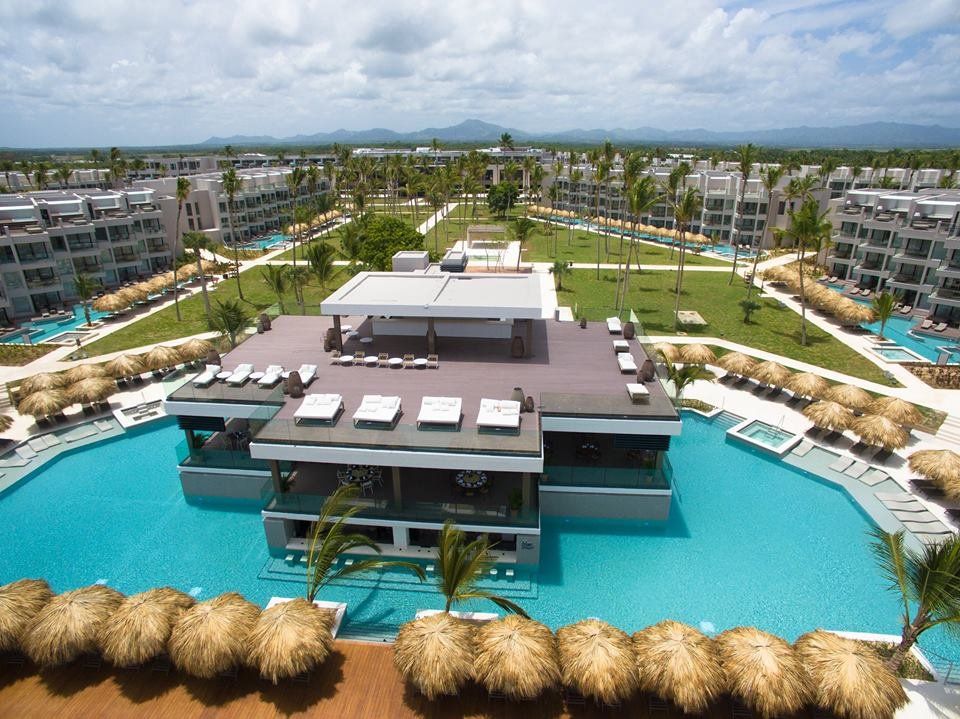 Best Resorts Excellence El Carmen Resort Details